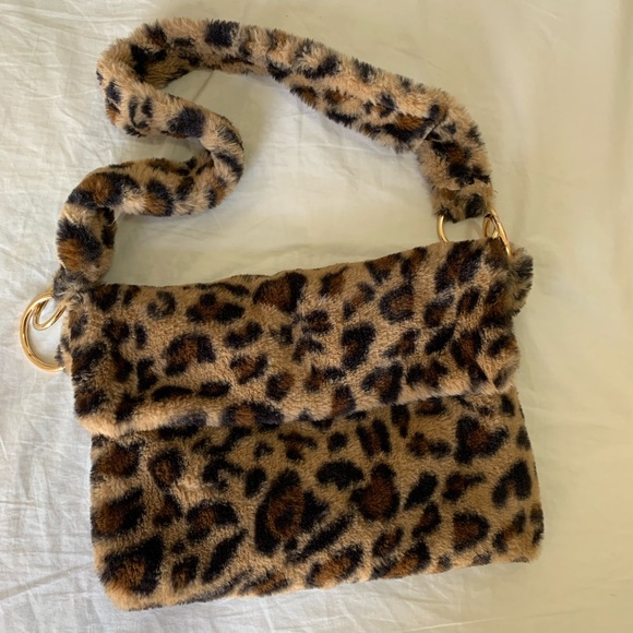 fluffy bag leopard